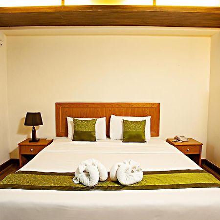 Tm Land Hotel Аюттхая Экстерьер фото